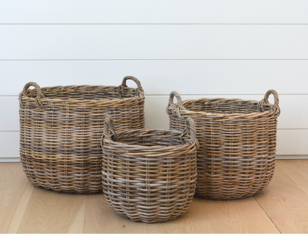 grey round basket, small