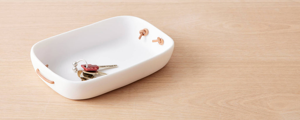 resin tray with leather handles